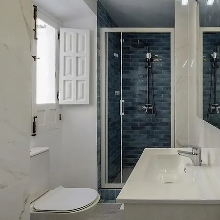 Apartment 3 Bedroom Beautiful In